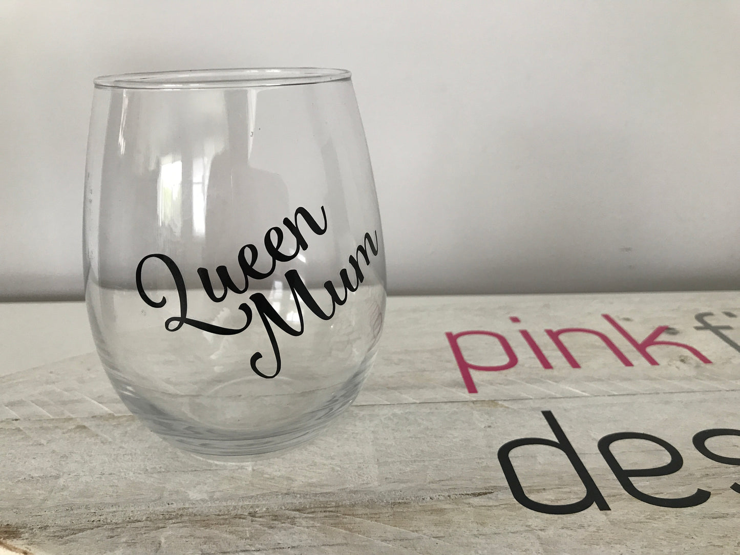 Queen Mum Stemless Wine Glass